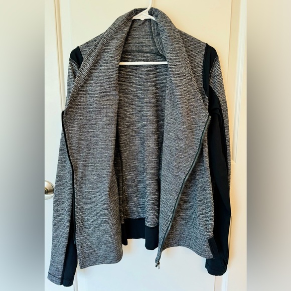 Lululemon Bhakti Yoga Jacket - Picture 7 of 12